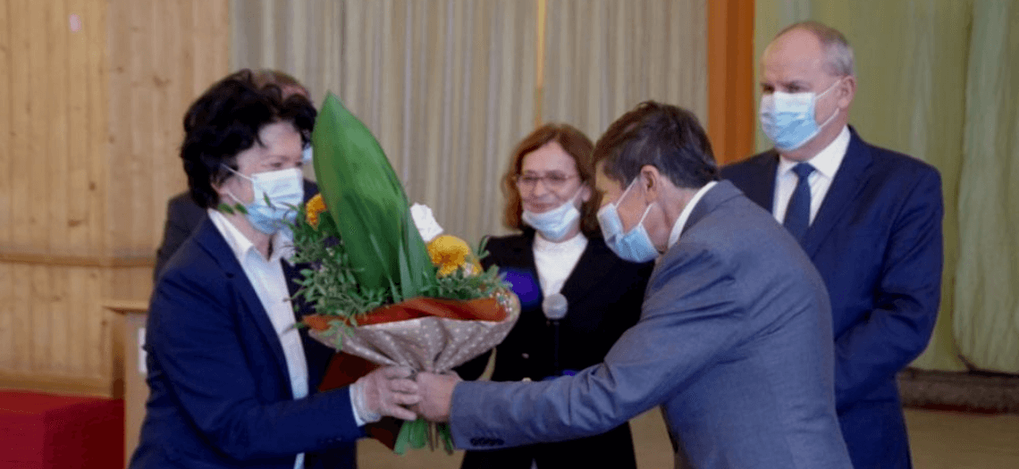 Dorota Mańczak odbiera nagrodę Ministra Edukacji i Nauki