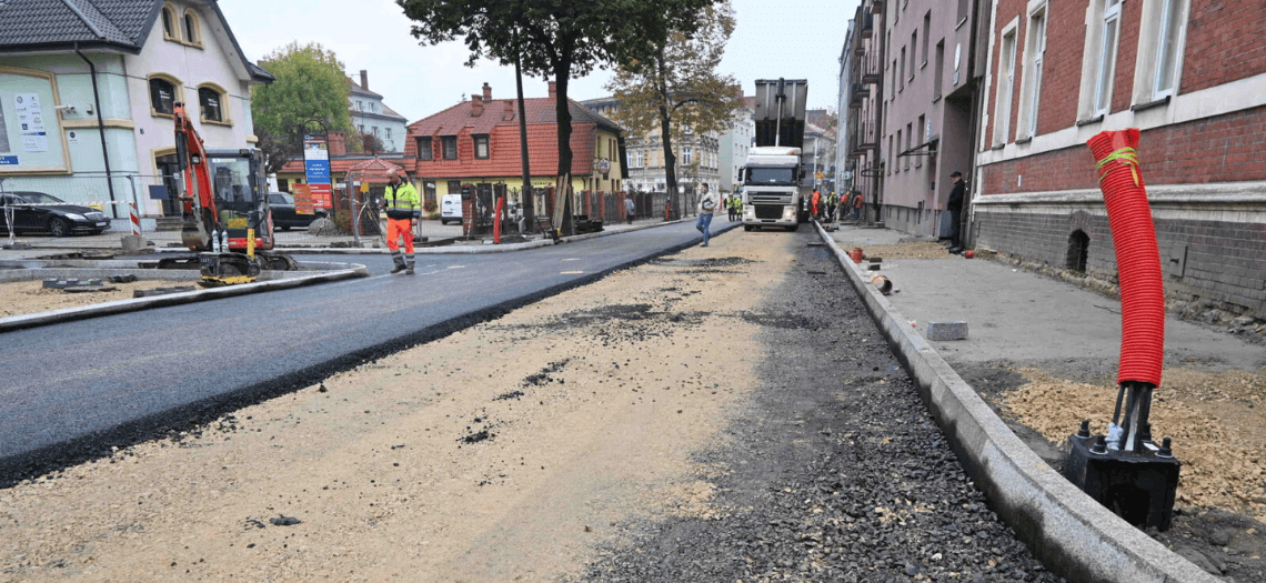 Tarnowskie Góry - ulica Sobieskiego w remoncie