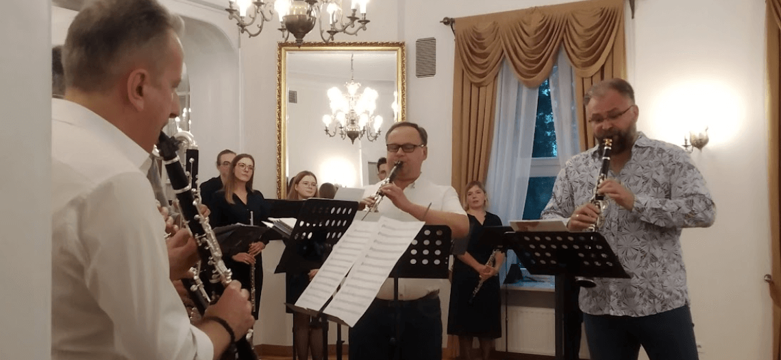 Koncert w Pałacu w Rybnej