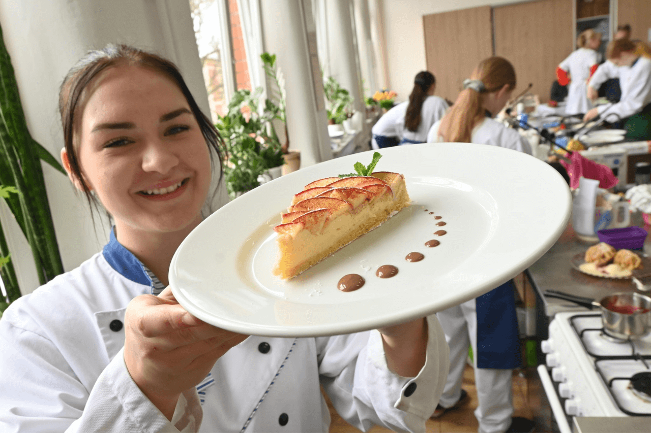 Konkurs kulinarny w Zespole Szkół Gastronomiczno-Hotelarskich w Tarnowskich Górach