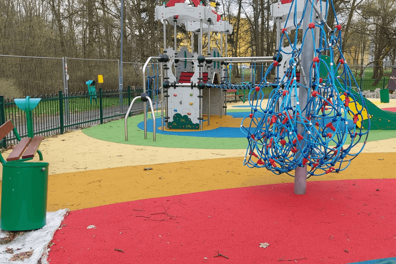 Nowy plac zabaw w Strzybnicy