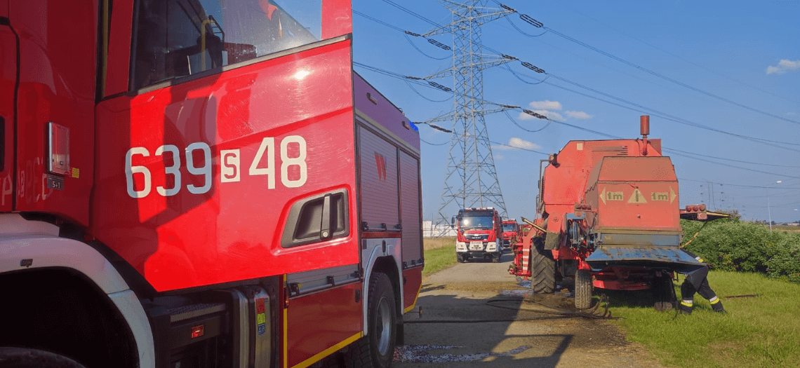 Pożar traktora w Wieszowie