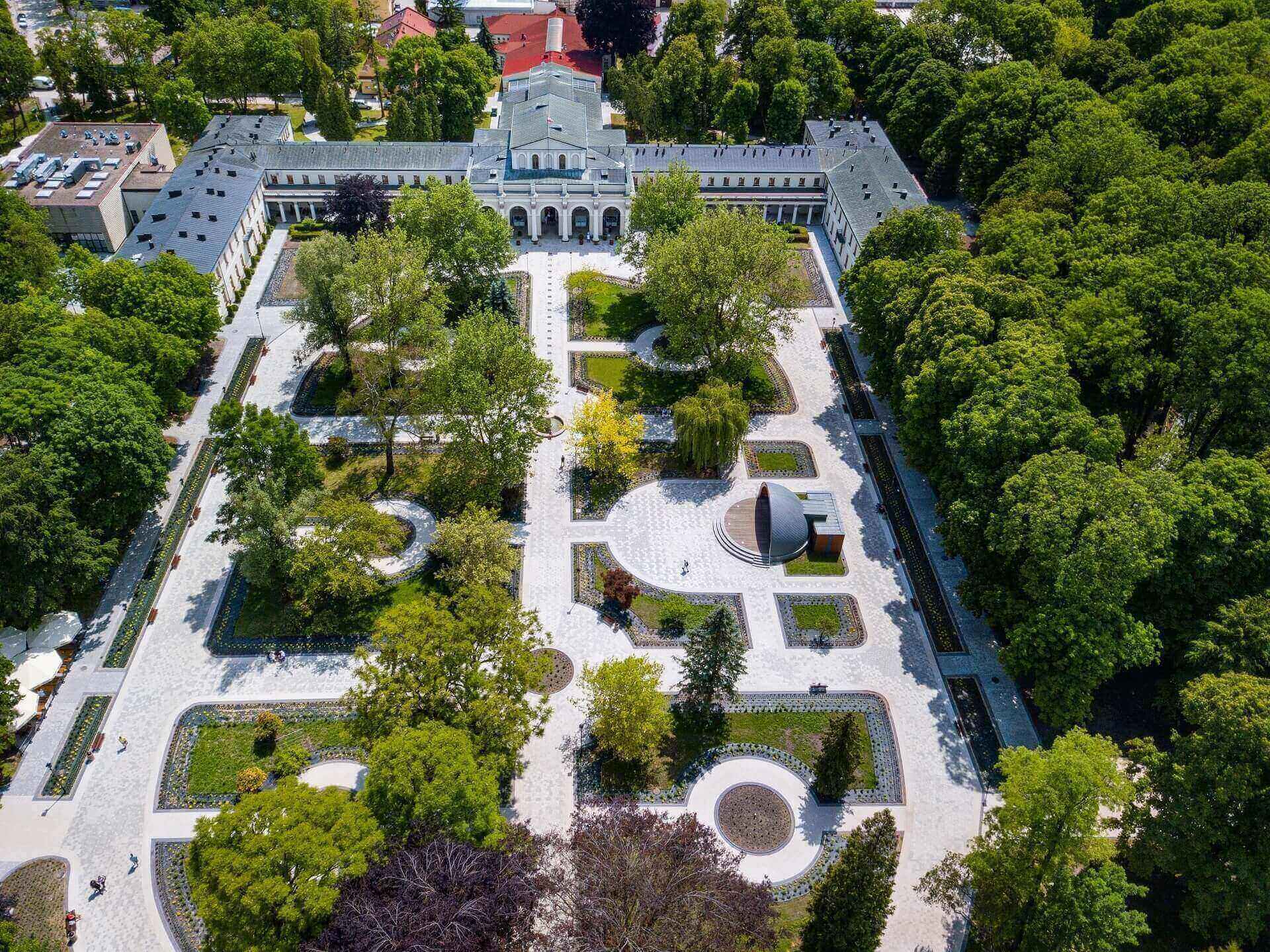 Park zdrojowy przy Uzdrowisku Busko Zdrój