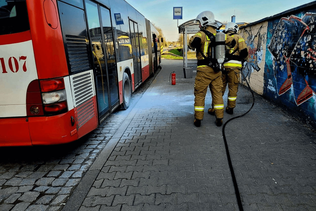 Pożar autobusu w Tarnowskich Górach