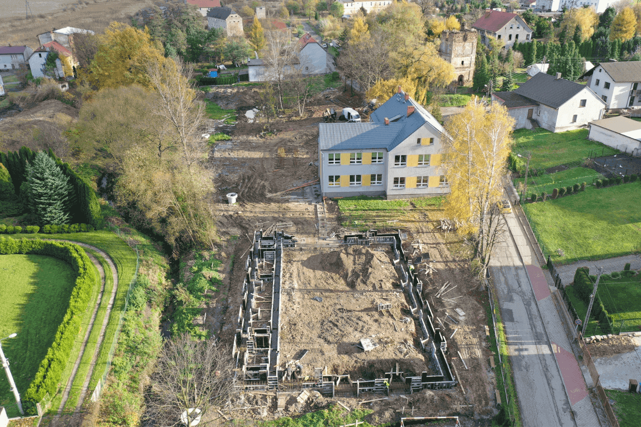 Rozbudowa szkoły w Ziemięcicach