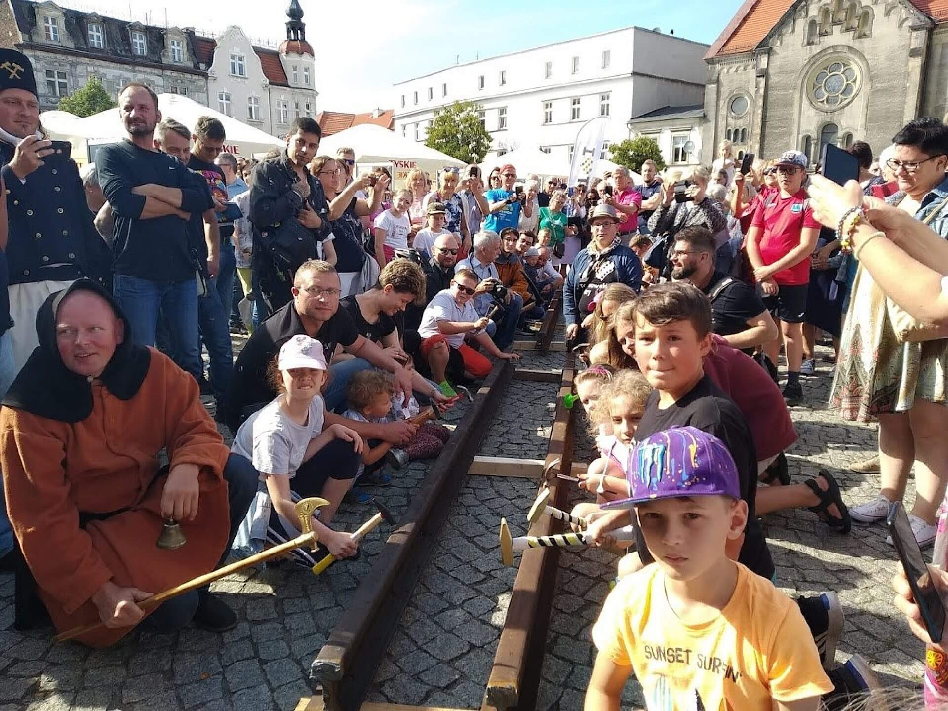 Tarnowskie góry barbórka w środku lata zdjęcie Tarnowskie góry barbórka w środku lata zdjęcie
