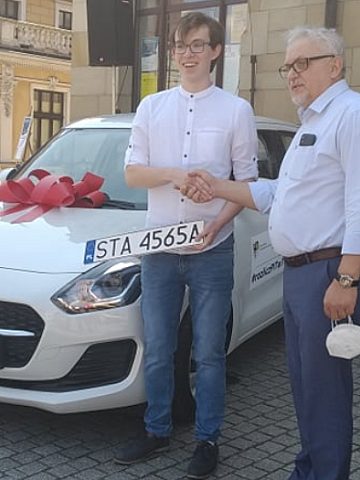 Wręczenie nagród w ramach miejskiej loterii "Rozlicz PIT" Wręczenie nagród w ramach miejskiej loterii "Rozlicz PIT"