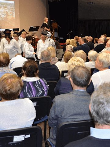 Rozpoczęcie nowego roku na Uniwersytecie Trzeciego Wieku Rozpoczęcie nowego roku na Uniwersytecie Trzeciego Wieku