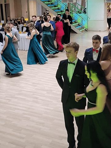 Studniówka w ZSCKR w Nakle Śląskim Studniówka w ZSCKR w Nakle Śląskim