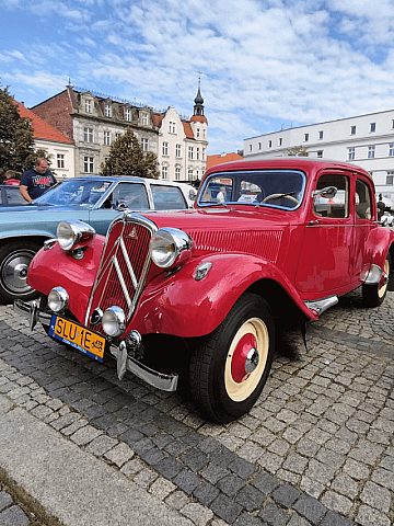 Zlot Pojazdów Zabytkowych 2023 w Tarnowskich Górach 8 Zlot Pojazdów Zabytkowych 2023 w Tarnowskich Górach 8