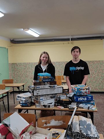Świąteczna zbiórka w SP nr 11 w Tarnowskich Górach Świąteczna zbiórka w SP nr 11 w Tarnowskich Górach