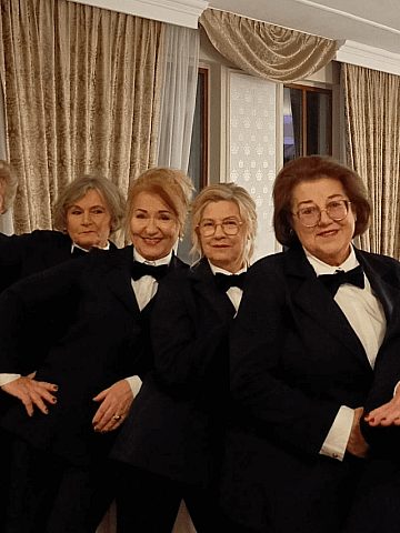 Tarnogórski Uniwersytet Trzeciego Wieku na scenie Tarnogórski Uniwersytet Trzeciego Wieku na scenie