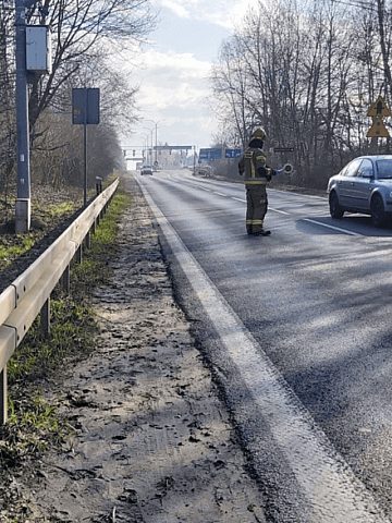 Dachowanie na DK11 w Tarnowskich Górach Dachowanie na DK11 w Tarnowskich Górach