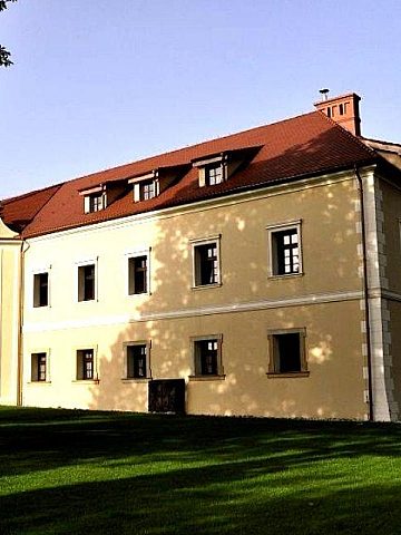 Zamek stare tarnowice1 Zamek stare tarnowice1