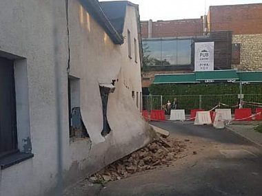 Zawaliła się Kurna Chata. Tarnogórzanie ruszają na pomoc Kurna Chata w Tarnowskich Górach