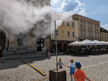 Na tarnogórskim rynku pojawiła się kurtyna wodna Tarnowskie góry kurtyna wodna