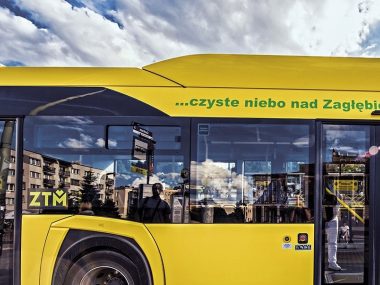 Wszystkich Świętych w Sosnowcu: utrudnienia, parkingi We Wszystkich Świętych komunikacja będzie bezpłatna