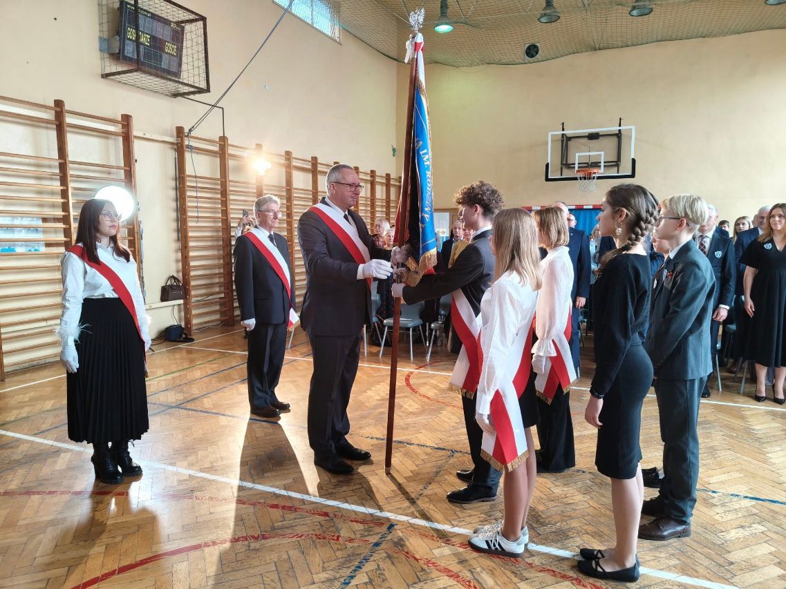 50-lecie budynku Szkoły-Podstawowej w Orzechu