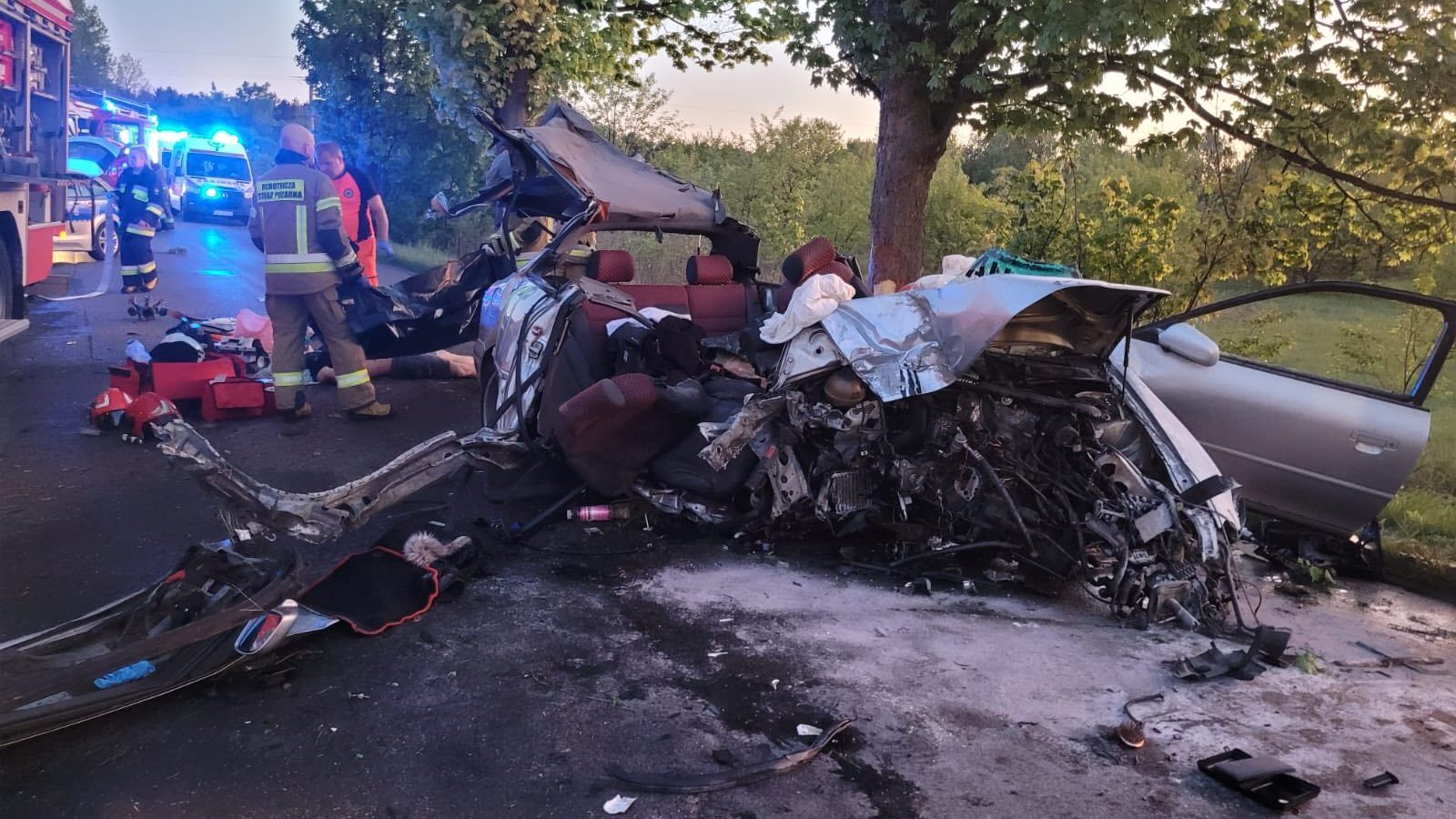 Saczow DK78 Wypadek Audi Zrodlo SP ZOZ RPR Sosnowiec 2025 05 01 09
