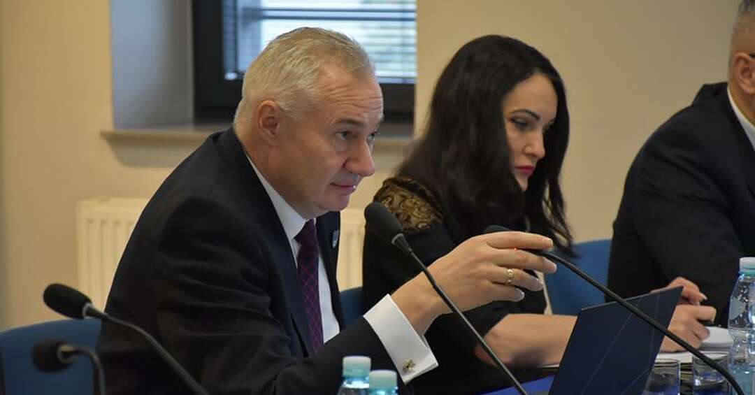 Zarząd Powiatu Tarnogórskiego odpowiada na zarzuty związane z opieką zdrowotną. "Nie znajdują potwierdzenia w rzeczywistym przebiegu prac"