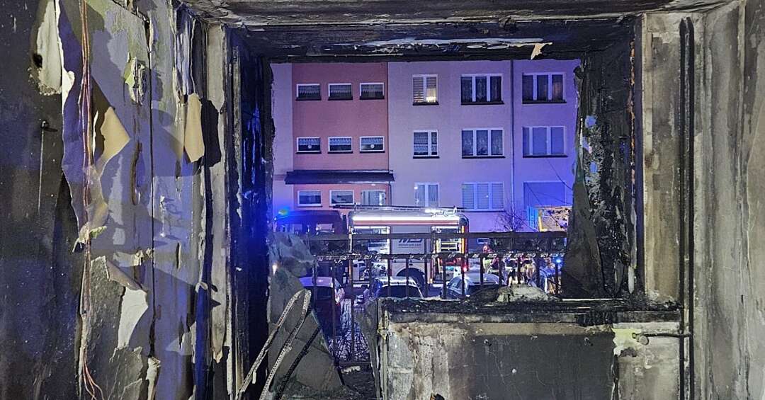 Pożar w Tarnowskich Górach-Strzybnicy zniszczył kilka lokali. Ruszyła zbiórka na pomoc mieszkańcom