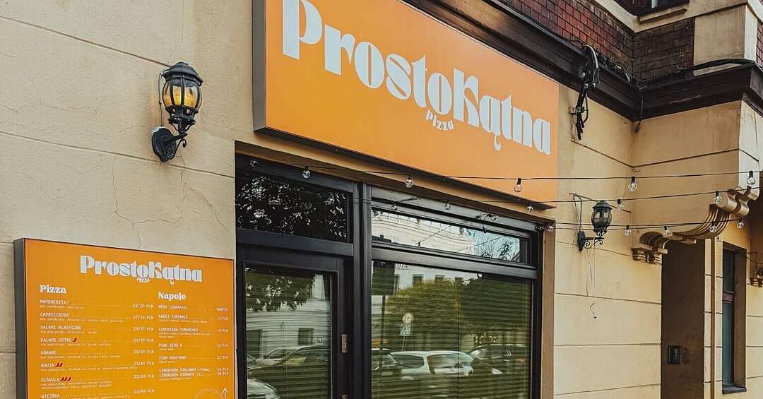 Nowy szyld w centrum Tarnowskich Gór. To pizzeria ProstoKątna przy ulicy Zamkowej