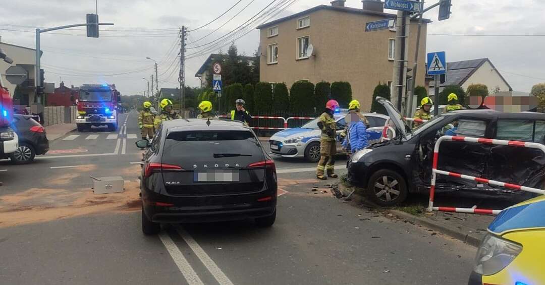 Poważne zdarzenie drogowe w gminie Ożarowice. Policjanci ustalają, co się stało w Pyrzowicach