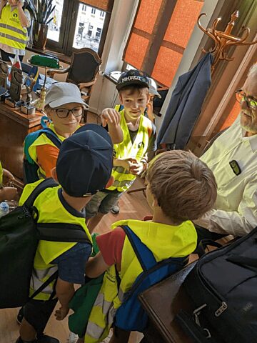 Dzieci z wizytą w tarnogórskim ratuszu Dzieci z wizytą w tarnogórskim ratuszu