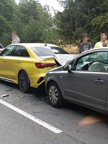 Zdarzenie drogowe na DW 908 w powiecie tarnogórskim Zdarzenie drogowe na DW 908 w powiecie tarnogórskim