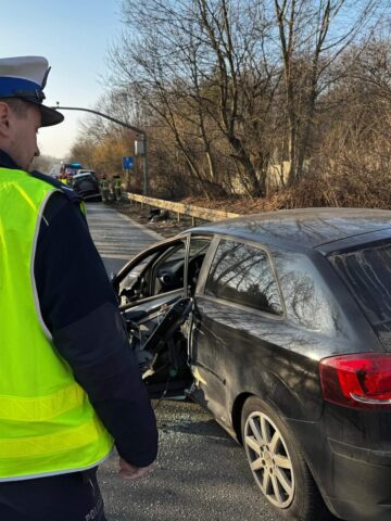 Kolizja na obwodnicy w Tarnowskich Górach Kolizja na obwodnicy w Tarnowskich Górach