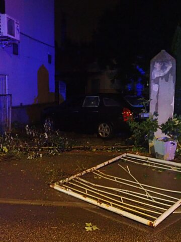 Kolizja na ul. Opolskiej w Tarnowskich Górach Kolizja na ul. Opolskiej w Tarnowskich Górach