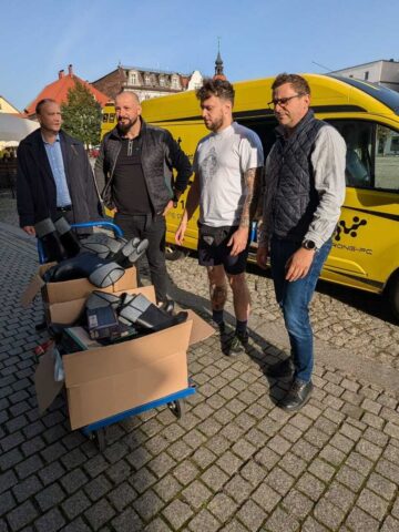 Zbiórka na rzecz powodzian w Tarnowskich Górach Zbiórka na rzecz powodzian w Tarnowskich Górach