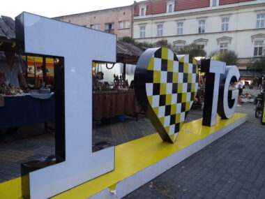 Gwarki tarnowskie gory autibusy parking