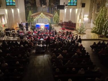 XVII Koncerty Świąteczno-Noworoczne w Tarnowskich Górach Mali kamilianie koncert tarnowskie gory