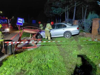 Swierklaniec kolizja wiata przystanek Swierklaniec kolizja wiata przystanek