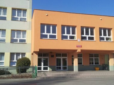 W Tarnowskich Górach część podstawówek połączy IV klasy? Szkola podstawowa nr 8 tarnowskie gory laczenie klas