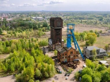 Krystyna i Ewa. Sąsiadki z gruby, która już nie istnieje Szyb krystyna bytom t staniek 06