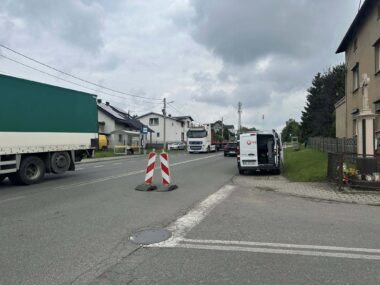 Utrudnienie drogowe na ulicy Gliwickiej w Tarnowskich Górach Utrudnienie na ulicy Gliwickiej w Tarnowskich Górach