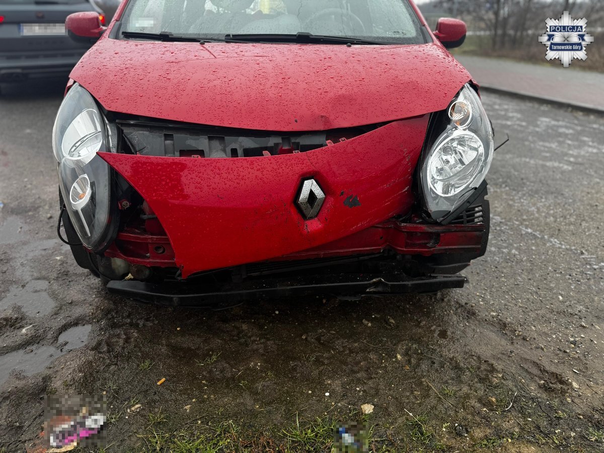 Kolizje na rondzie w Radzionkowie