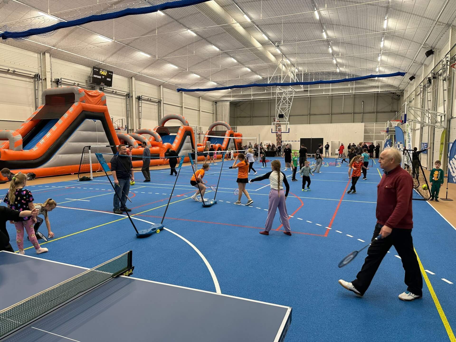 Dni otwarte hali sportowej w Kaletach