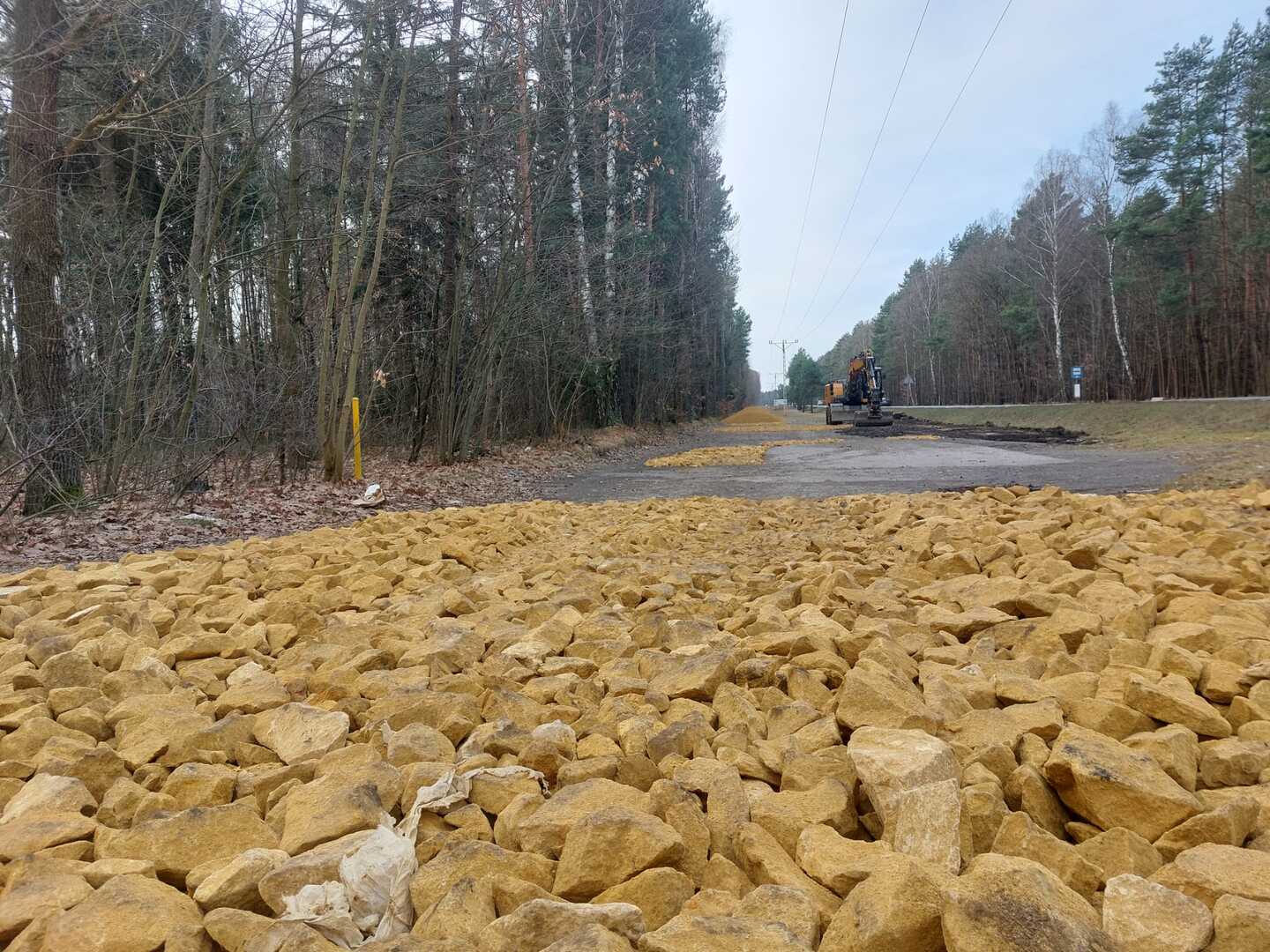 Nowy parking nad zalewem Nakło-Chechło