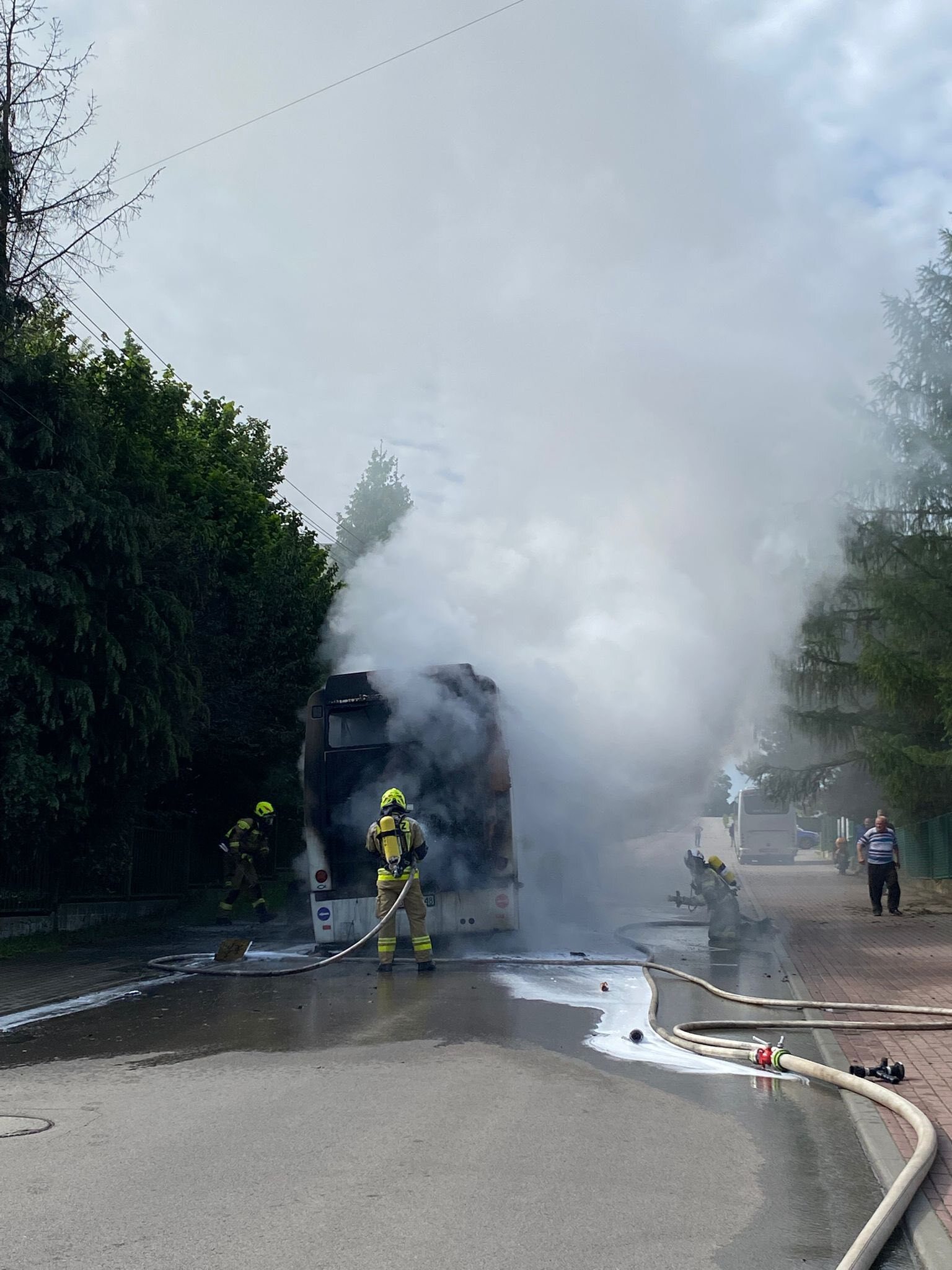 Pożar autokaru w Tąpkowicach