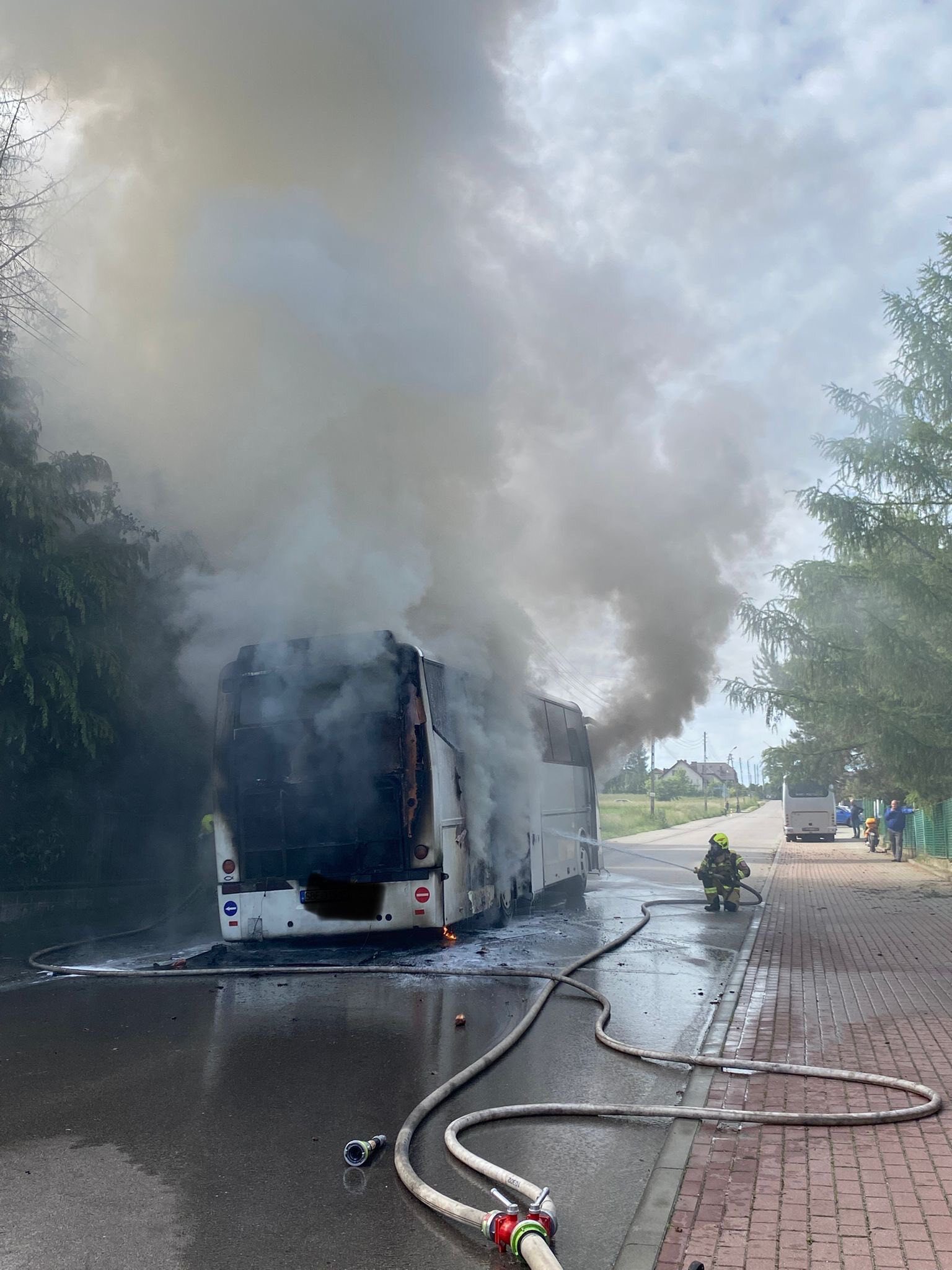 Pożar autokaru w Tąpkowicach