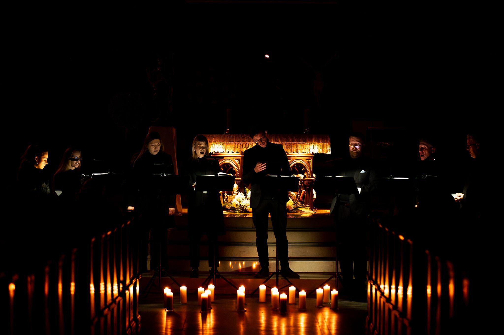 Uroczystość Wszystkich Świętych w powiecie tarnogórskim. Koncert przy świecach i Marzenia o niebie