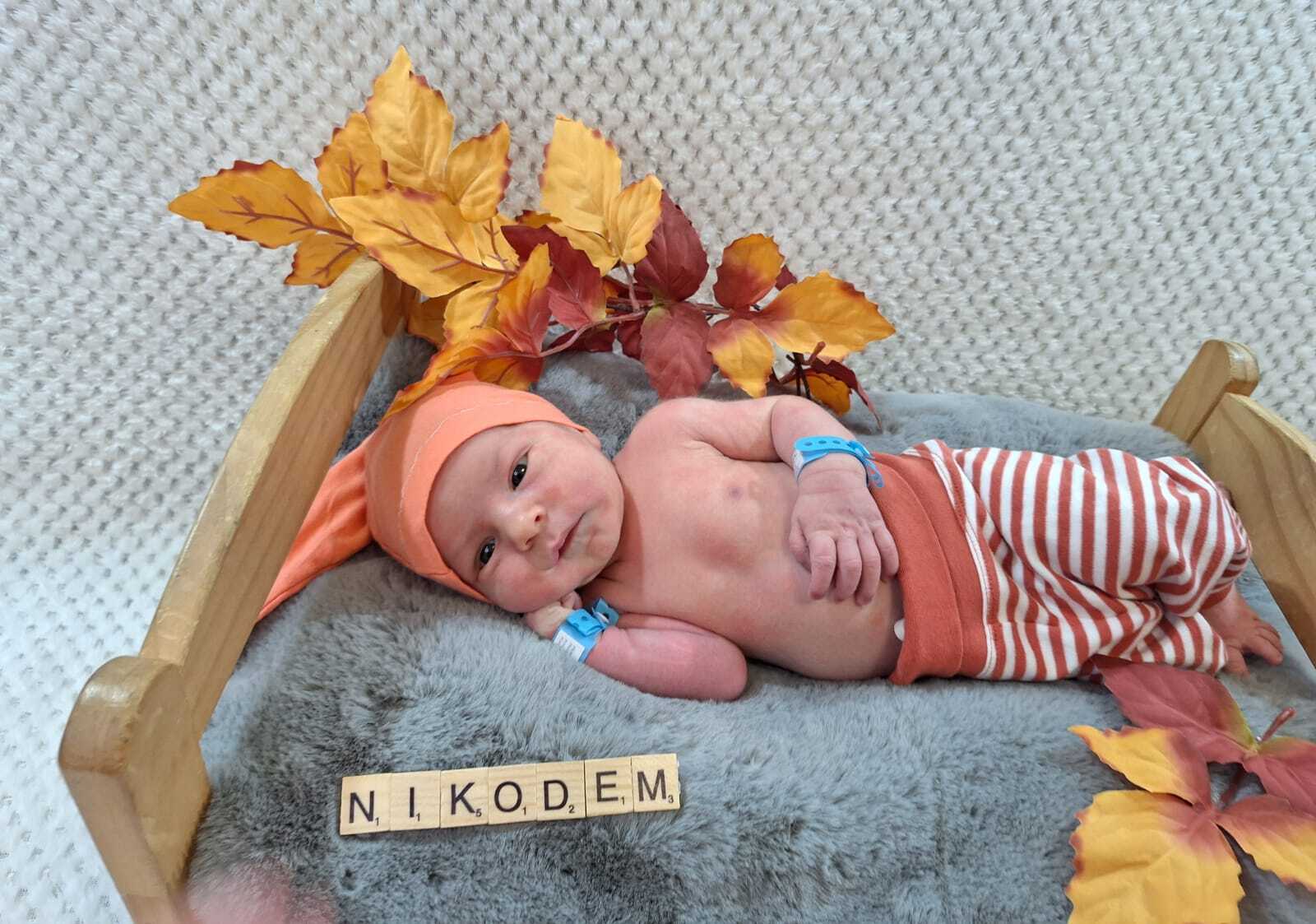 Październikowe maluszki pozdrawiają z tarnogórskiej porodówki. Przyszły na świat w jesiennej atmosferze