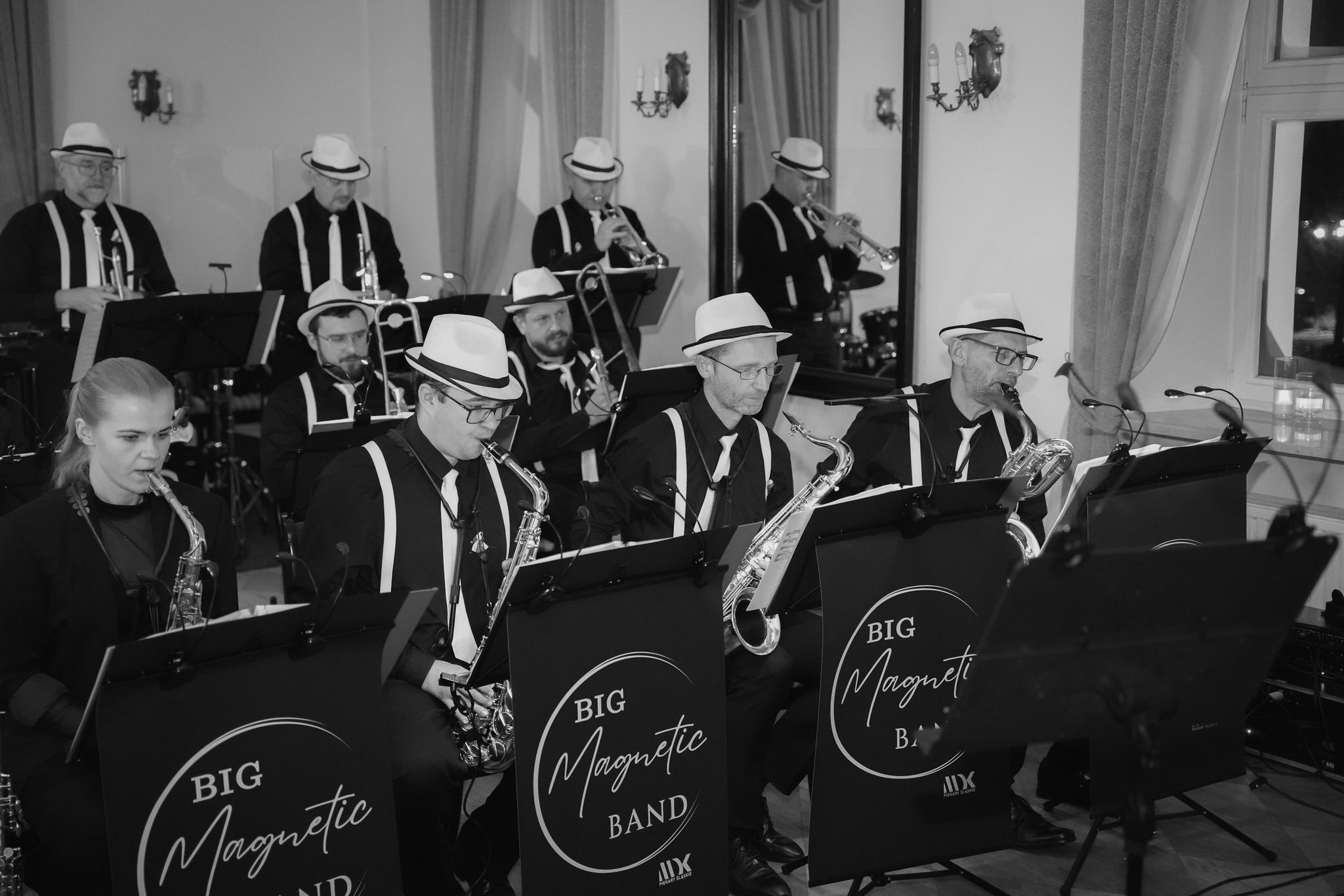 Potańcówka z okazji Święta Niepodległości w Tarnowskich Górach