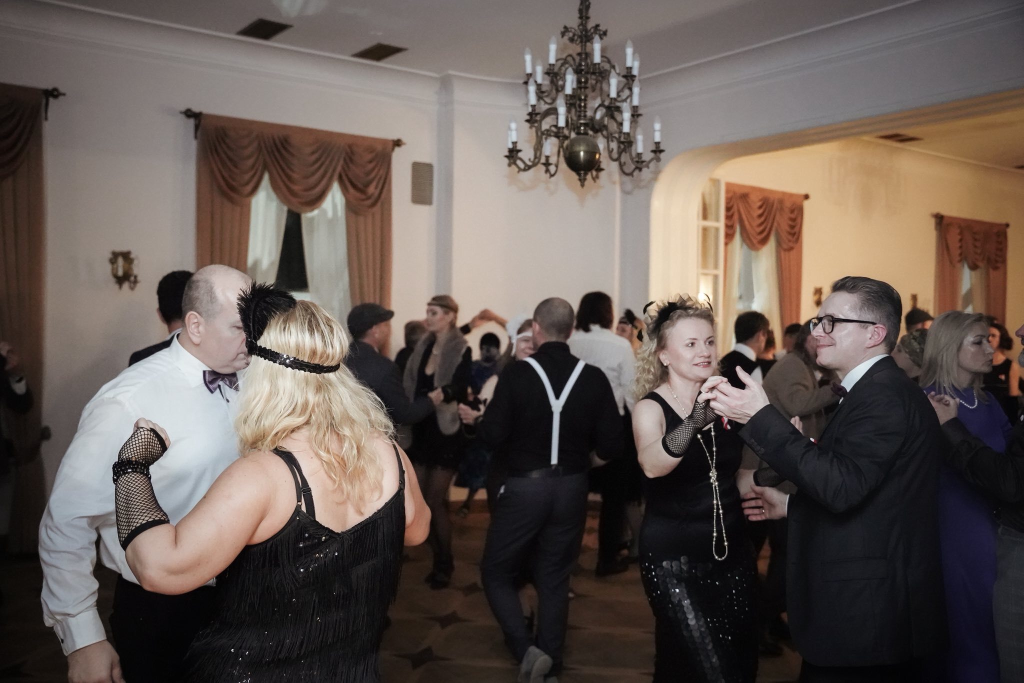 Potańcówka z okazji Święta Niepodległości w Tarnowskich Górach