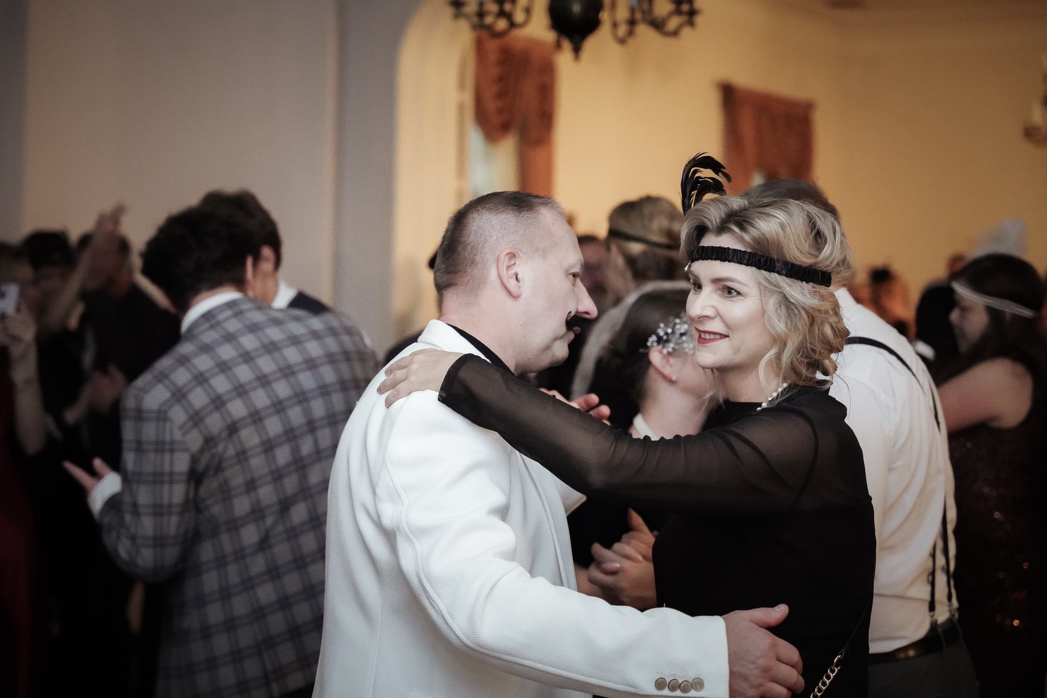 Potańcówka z okazji Święta Niepodległości w Tarnowskich Górach